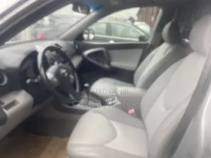 Toyota RAV4 2.4 2008 Silver
