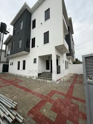 4bdrm Duplex in Wuse for sale