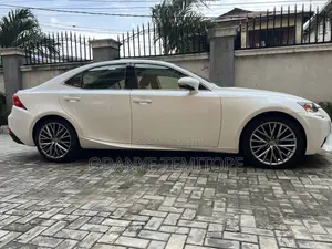 Lexus IS 2015 Off white