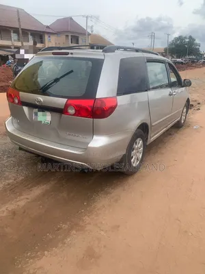 Toyota Sienna 2006