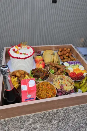 Food Tray Bugar