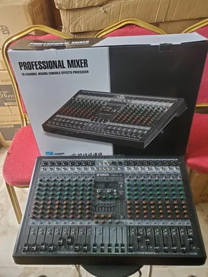 Yamaha 16-Channel Professional Console Mixer