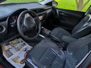 Toyota Corolla LE Eco (1.8L 4cyl 2A) 2019 Red