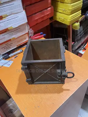 Concrete Cube Mold