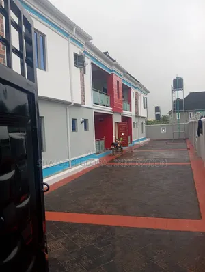 3bdrm Block of Flats in God'S City, Akobo for rent