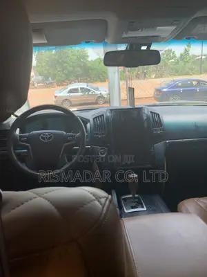 Toyota Land Cruiser 4.5 V8 GX-R 2013 Black