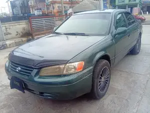 Toyota Camry 1999 Green