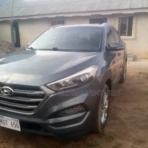 Hyundai Tucson 2016 Gray