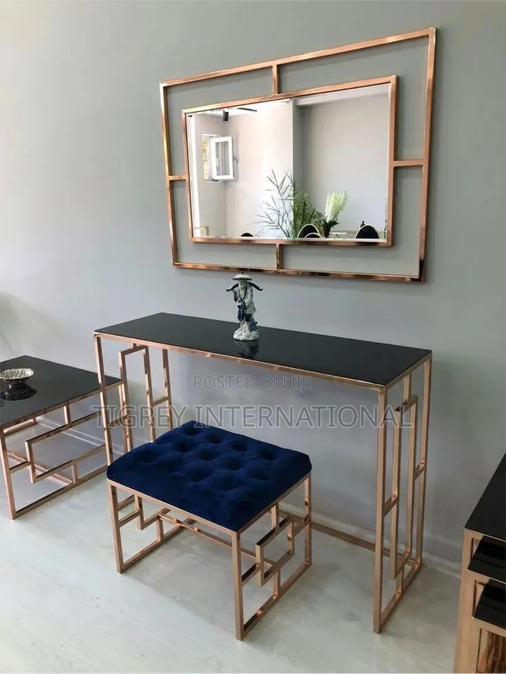 Table Console Mirror