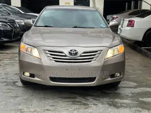Toyota Camry LE 4dr Sedan (2.4L 4cyl 5A) 2009 Gold