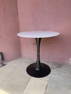 70/70 White Top Marble Table