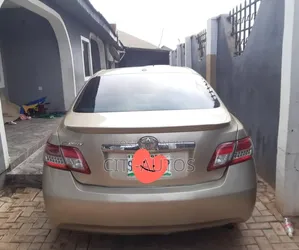 Toyota Camry 2011 Gold