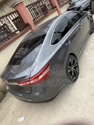 Toyota Avalon XLE 4dr Sedan (3.5L 6cyl 6A) 2015 Gray