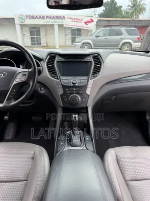 Hyundai Santa Fe Limited 4dr SUV AWD (3.3L 6cyl 6A) 2015 Gray