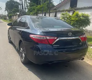 Toyota Camry SE 4dr Sedan (2.5L 4cyl 6A) 2015 Blue