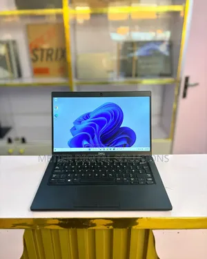 Laptop Dell Latitude 7390 8GB Intel Core i7 SSD 256GB