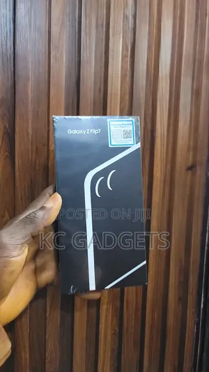 New Samsung Galaxy Z Flip7 256 GB Black