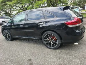 Toyota Venza 2011 Black