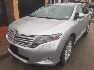 Toyota Venza 2011 Silver