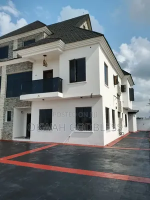 Simi Detached 5 Bedroom and 2 Bq