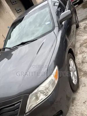 Toyota Camry LE 4dr Sedan (2.5L 4cyl 6AM) 2010 Silver