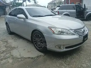 Lexus ES 2012 Silver