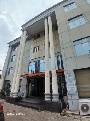 50 Rooms Hotel