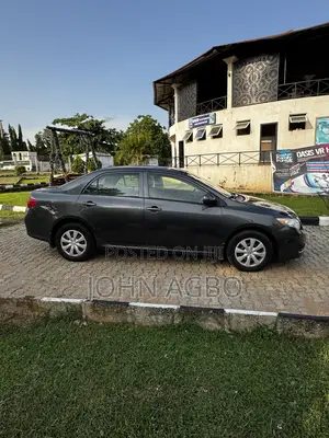 Toyota Corolla LE 4dr Sedan (1.8L 4cyl 4A) 2010 Gray