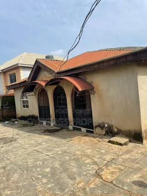 3bdrm Bungalow in Ireakari, Oluyole for sale