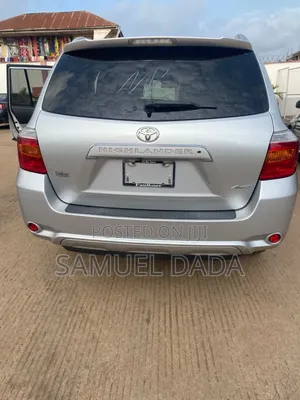 Toyota Highlander 2010 Silver