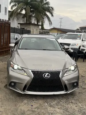 Lexus IS 250 2014 Gold