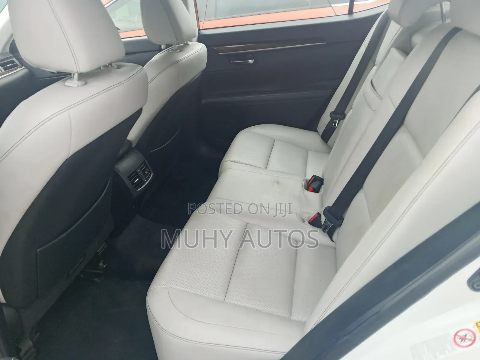 Lexus ES 2015 White