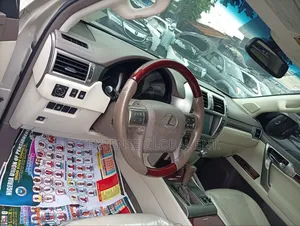 Lexus GX 2013 Gold