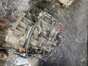 Toyota Camry 2005 Gears