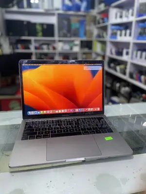 Laptop Apple MacBook Pro 2017 8GB Intel Core i5 SSD 128GB