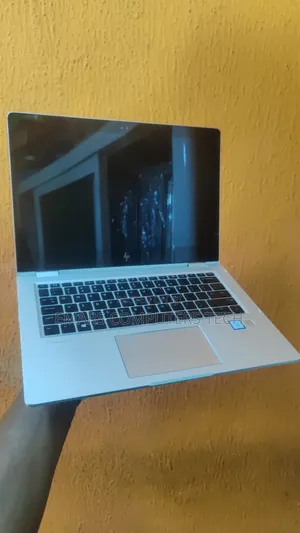 Laptop HP EliteBook x360 1030 G2 8GB Intel Core i7 SSD 256GB