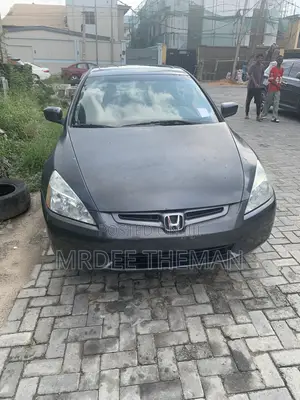 Honda Accord 2005 Gray