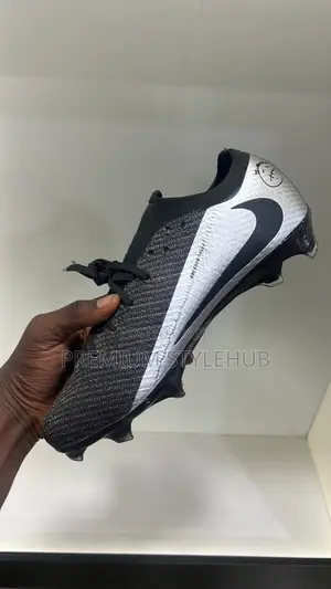 Airzoom Football Boots