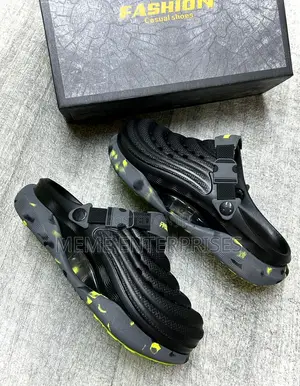 Premium_crocs