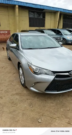Toyota Camry 2016