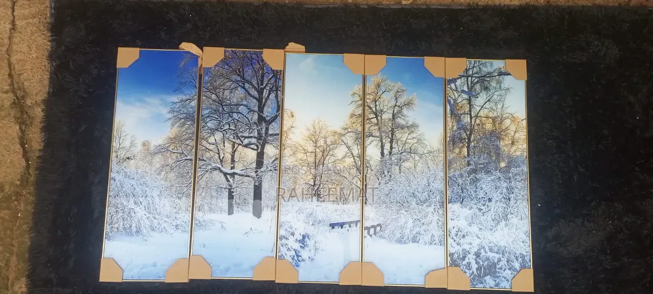 Uniqueness Mirror Frames