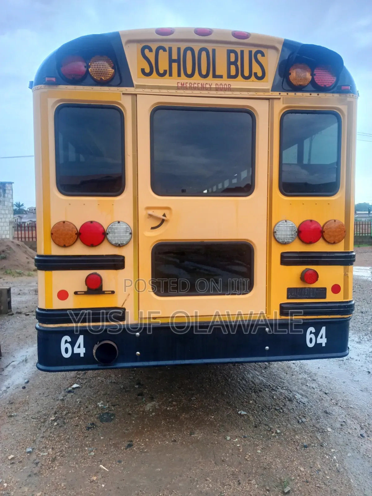 Bus 2009 Yellow