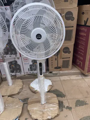 Solar Rechargeable Fan 18’Inchs