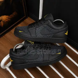 Air Jordan 1 Low Black Se Elephant