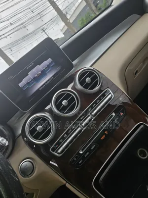 Mercedes-Benz GLC-Class 2018 Silver