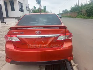 Toyota Corolla S Special Edition 4dr Sedan (1.8L 4cyl 4A) 2013 Orange