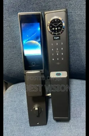 Smart Hotel Lock With Face Open
