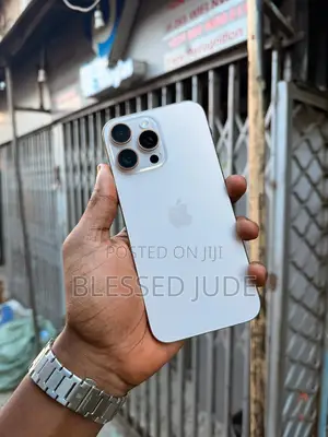 Apple iPhone 16 Pro Max 256 GB White