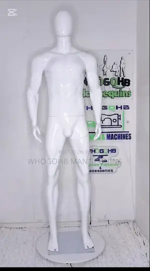 Dimkpa Glossy White Faceless Egghead Male Mannequin