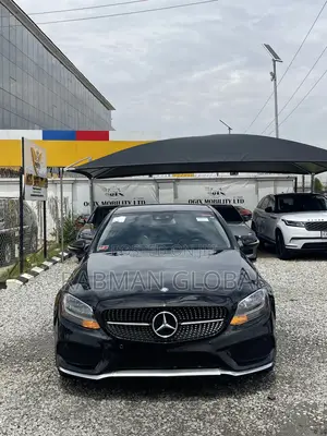Mercedes-Benz C300 Sport 4Matic Sedan AWD (2.0L 4cyll 7A) 2016 Black